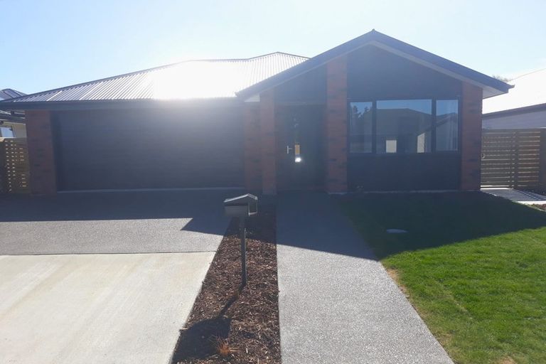 Photo of property in 18 Quinn Crescent, Woodend, 7610