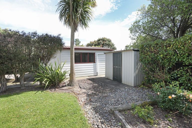 Photo of property in 8 Nairn Crescent, Awapuni, Palmerston North, 4412