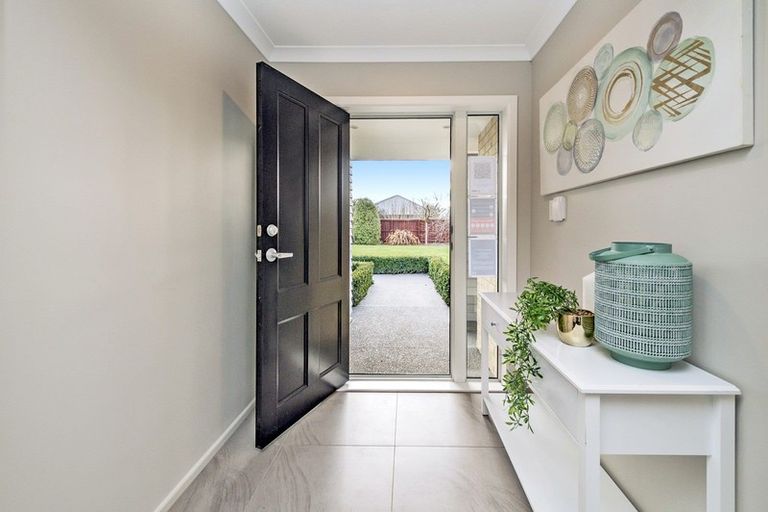 Photo of property in 60 Jacks Drive, West Melton, 7618