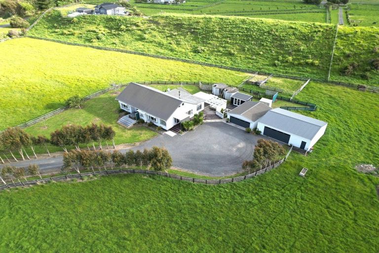 Photo of property in 125 Hickford Road, Foxton, 4893