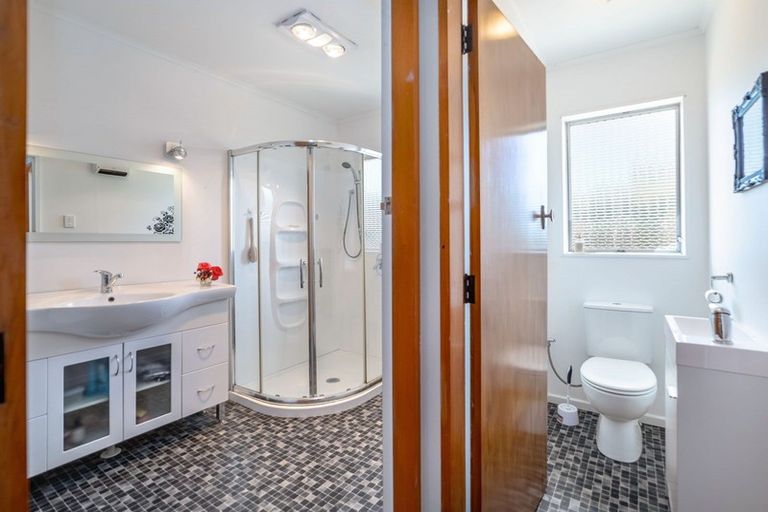 Photo of property in 5a Fairbrother Street, Carterton, 5713