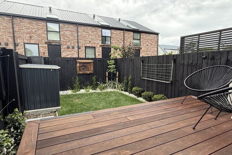 Photo of property in 3/192 Hills Road, Edgeware, Christchurch, 8013