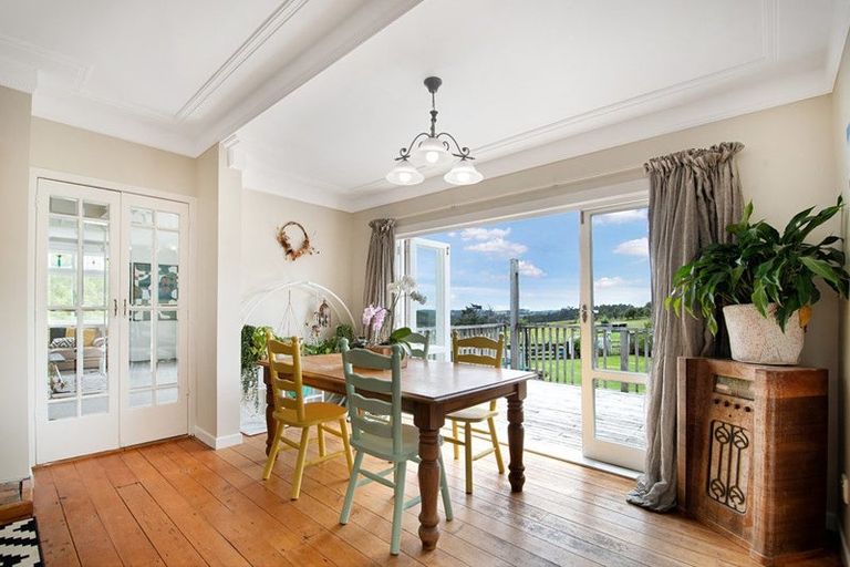 Photo of property in 12 Mildon Road, Waitakere, Auckland, 0782