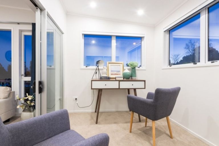 Photo of property in 176 Ti Rakau Drive, Pakuranga Heights, Auckland, 2010