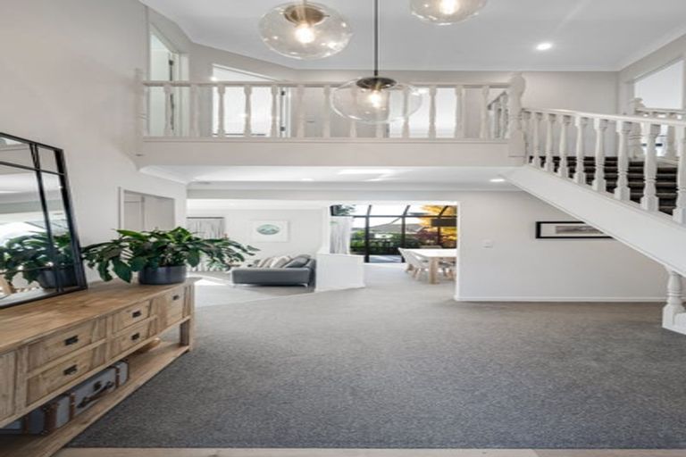 Photo of property in 202 Whitford Road, Shamrock Park, Auckland, 2016