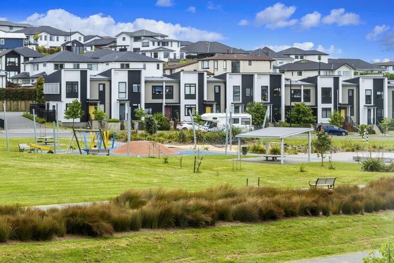 Photo of property in 77 Bonair Crescent, Silverdale, 0932