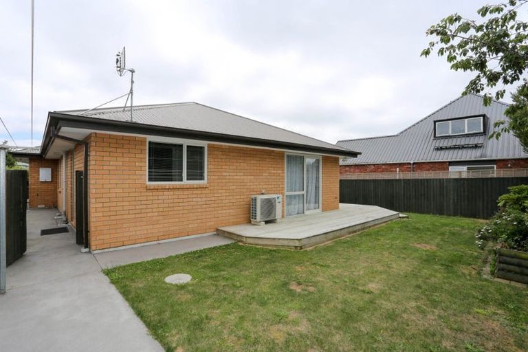 Photo of property in 2/72a Burwood Road, Burwood, Christchurch, 8083