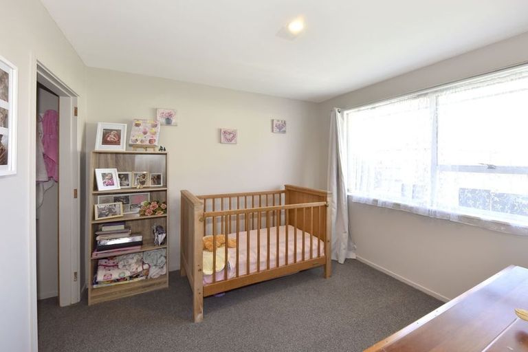 Photo of property in 3/9a Avonhead Road, Avonhead, Christchurch, 8042