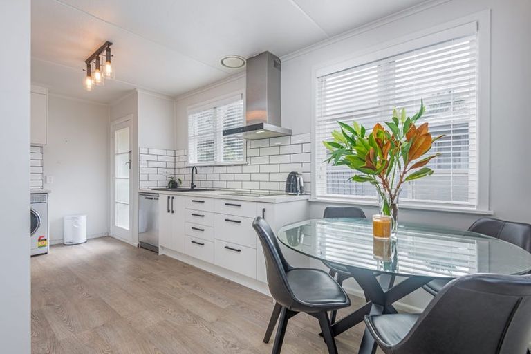 Photo of property in 35 Church Street, Awapuni, Palmerston North, 4412