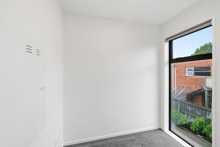 Photo of property in 3/59 Thackeray Place, Waltham, Christchurch, 8023