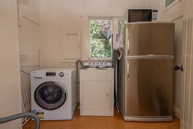 Photo of property in 136 Peel Street, Westport, 7825