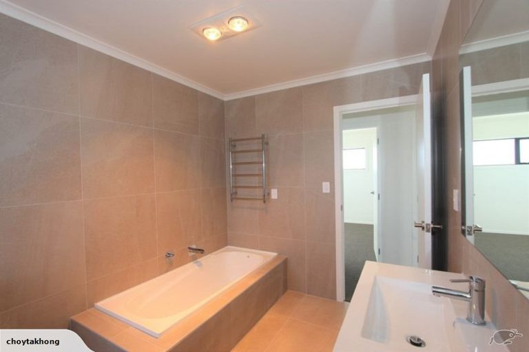 Photo of property in 5 Kukari Close, Flagstaff, Hamilton, 3210