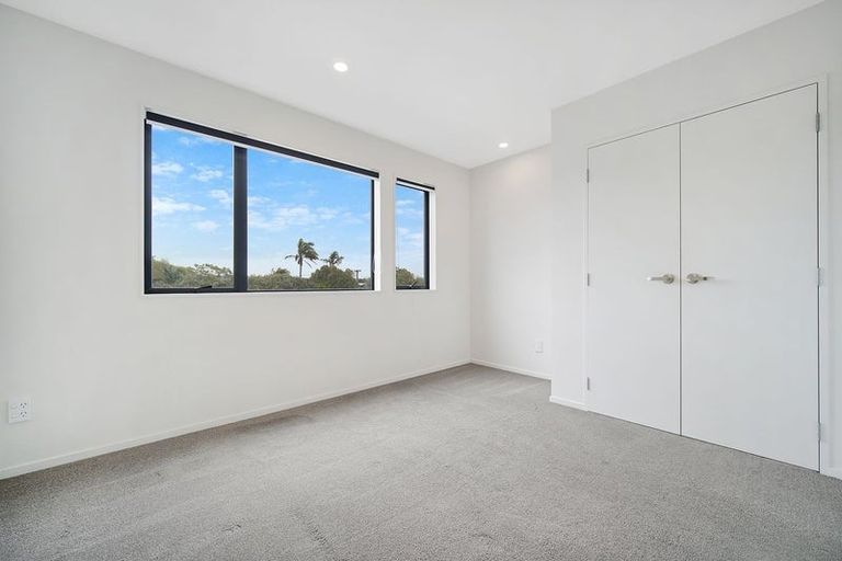 Photo of property in 11/115 Swanson Road, Henderson, Auckland, 0610