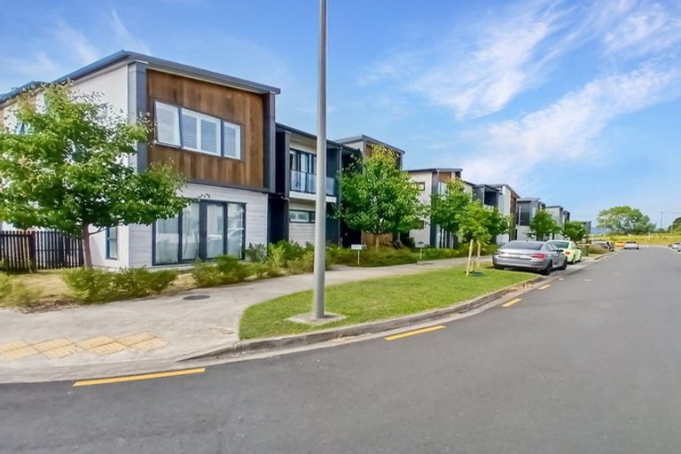 Photo of property in 17 Dorricott Avenue, Hobsonville, Auckland, 0616
