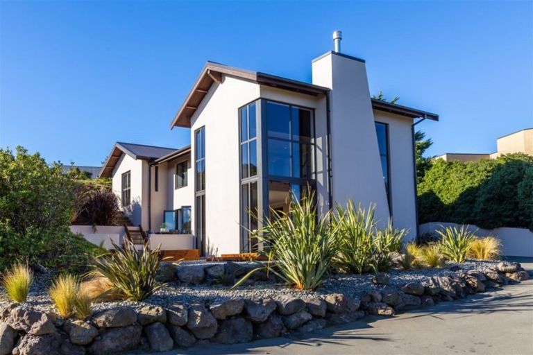 Photo of property in 36 Rockview Place, Mount Pleasant, Christchurch, 8081