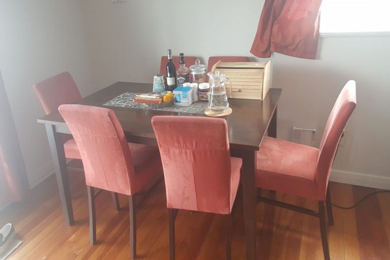 Photo of property in 30a Chesterton Street, Johnsonville, Wellington, 6037