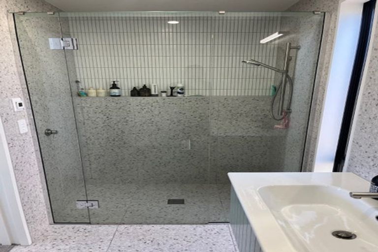 Photo of property in 66 Aikmans Road, Merivale, Christchurch, 8014