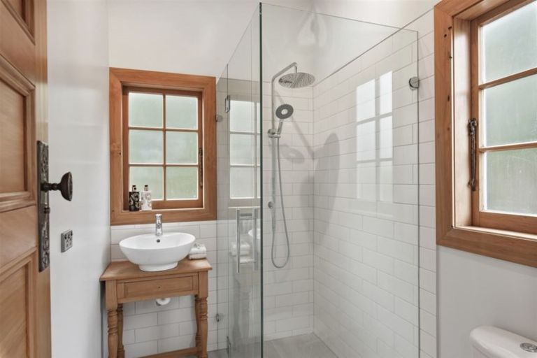 Photo of property in 13 Grahame Street, Devonport, Auckland, 0624