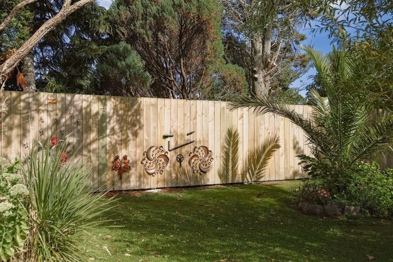 Photo of property in 47 Lyndhurst Street, Westport, 7825