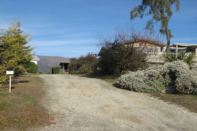 Photo of property in 29 Kennedy Crescent, Wanaka, 9305