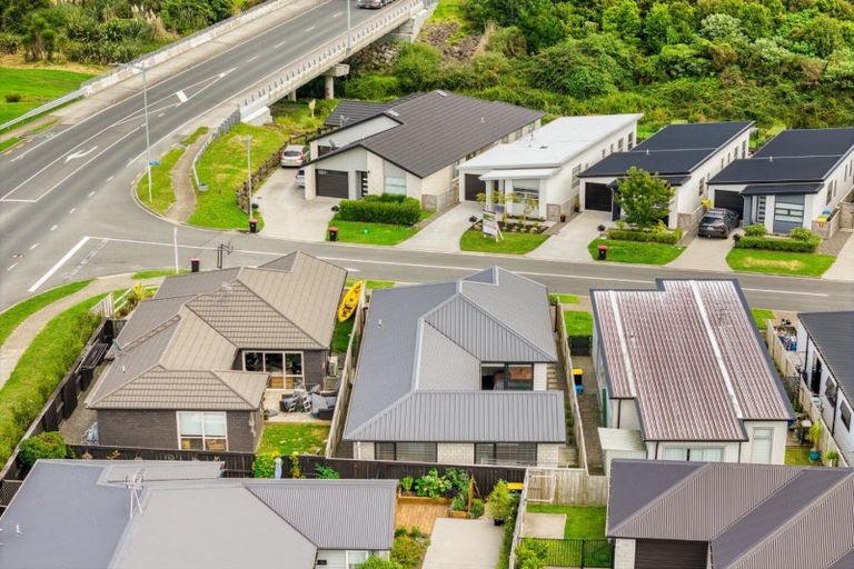 Photo of property in 4 Foley Grove, Pyes Pa, Tauranga, 3110