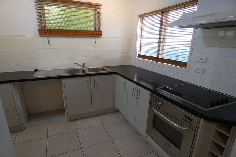Photo of property in 39 Blease Street, New Lynn, Auckland, 0600