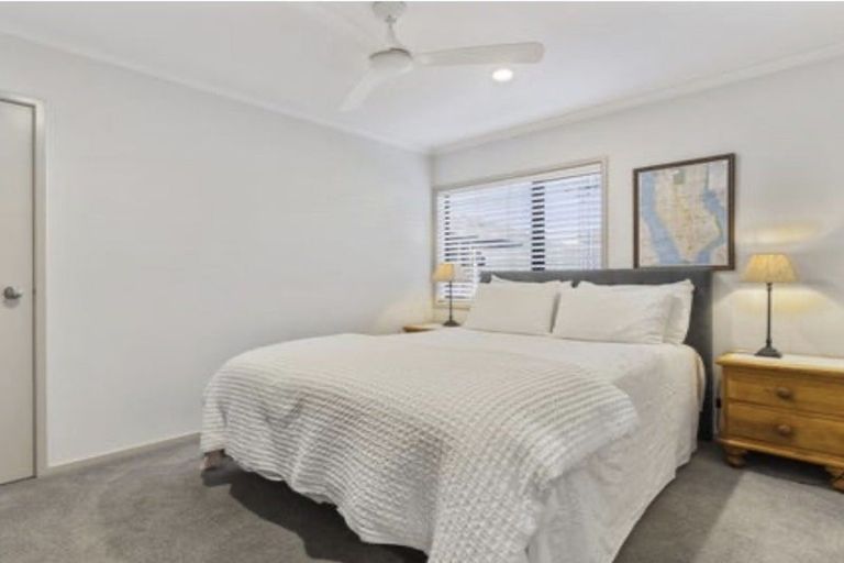 Photo of property in 14 Putaka Place, Papamoa Beach, Papamoa, 3118