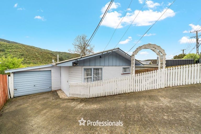 Photo of property in 116 Coast Road, Wainuiomata, Lower Hutt, 5014