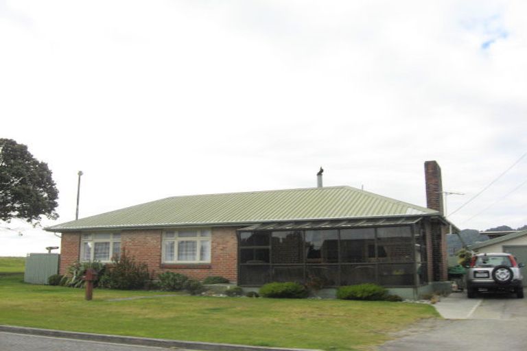 Photo of property in 3 Coakley Street, Blaketown, Greymouth, 7805