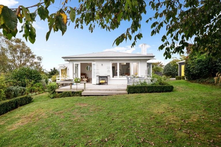 Photo of property in 43 Gibson Road, Dinsdale, Hamilton, 3204