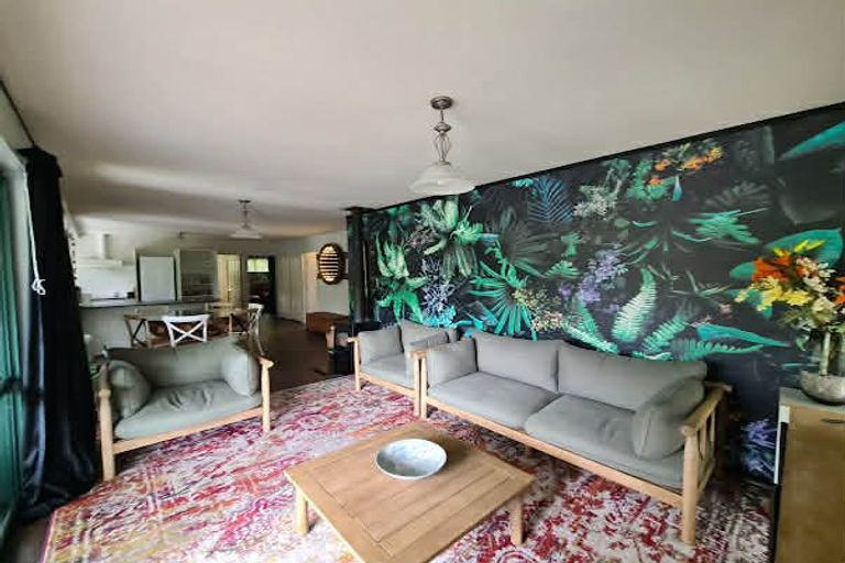 Photo of property in 11 Pentland Road, Regent, Whangarei, 0112