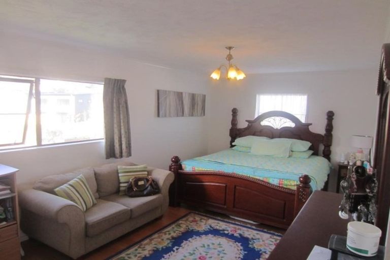 Photo of property in 94 Oxford Street, Tawa, Wellington, 5028