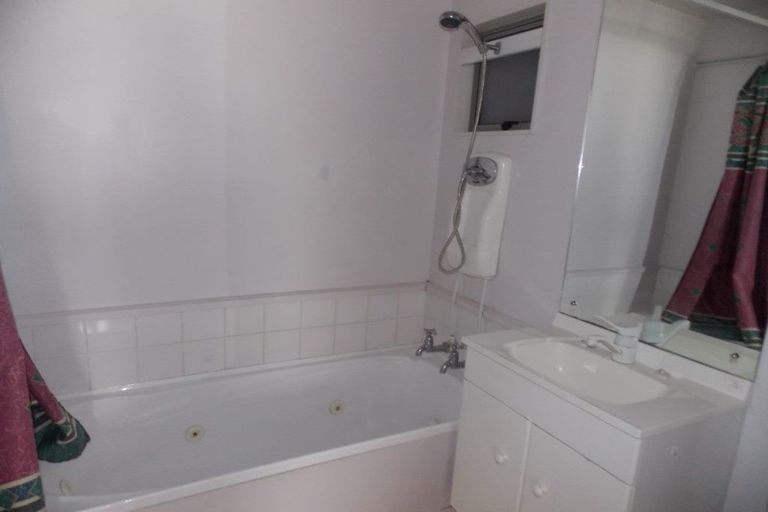 Photo of property in 1 Saint Georges Gate, Whanganui, 4500