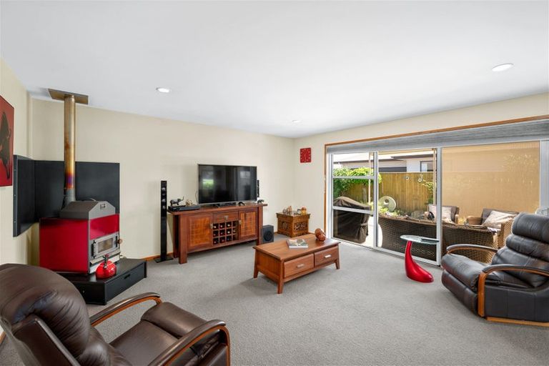 Photo of property in 12 Kitakita Grove, Motueka, 7120