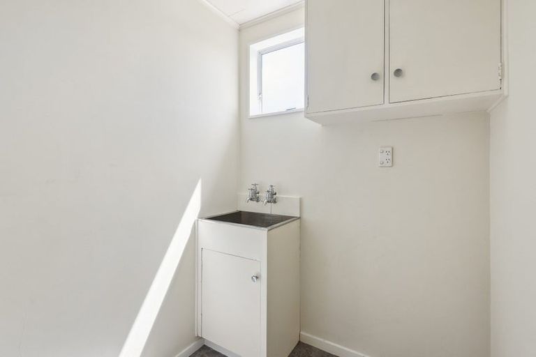 Photo of property in 77b Eatwell Avenue, Paraparaumu Beach, Paraparaumu, 5032