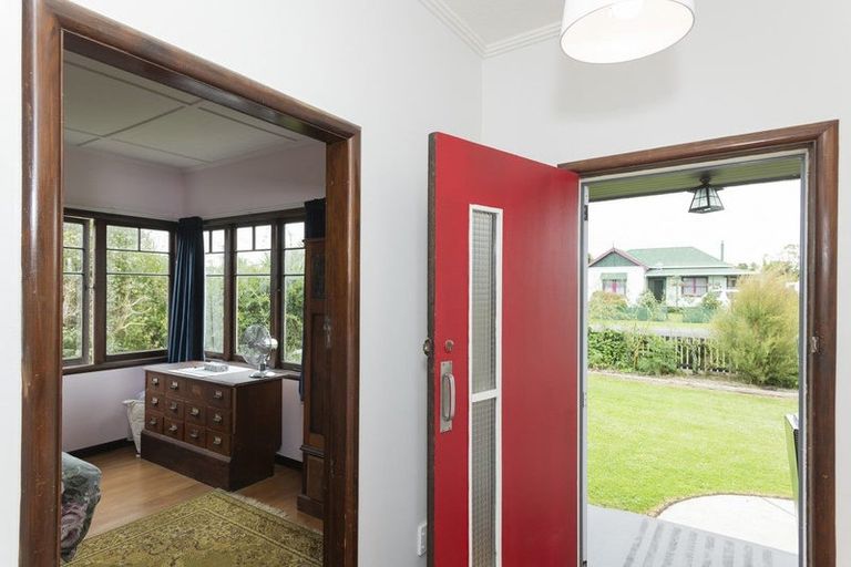 Photo of property in 37 Muir Street, Te Hapara, Gisborne, 4010