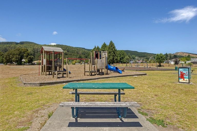 Photo of property in 3 Burdett Place, Ruatoria, 4032