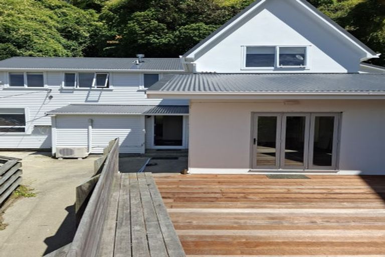 Photo of property in 136 Raroa Road, Aro Valley, Wellington, 6012