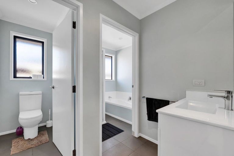 Photo of property in 75 Dillon Drive, Bell Block, New Plymouth, 4312