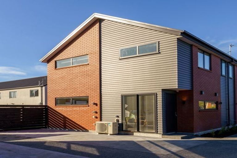 Photo of property in 1/28 Bowen Street, Upper Riccarton, Christchurch, 8041