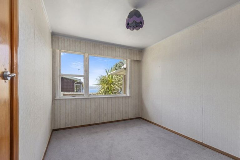 Photo of property in 14 Maple Grove, Maungaraki, Lower Hutt, 5010