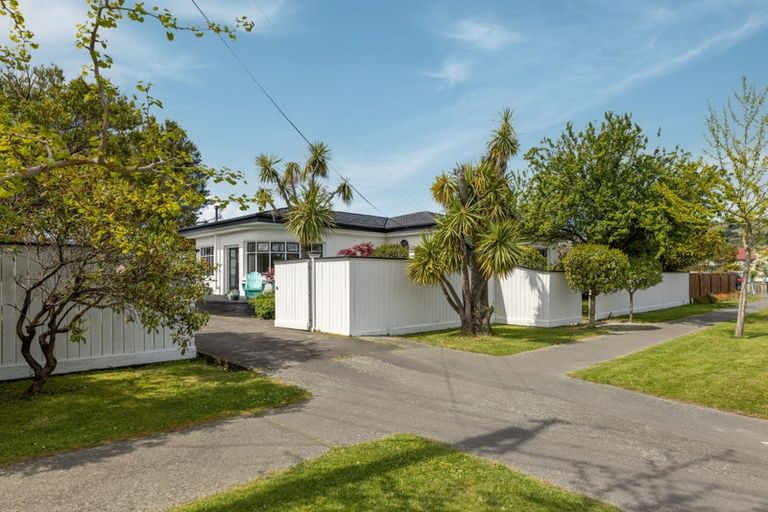 Photo of property in 31 Prossers Road, Saint Martins, Christchurch, 8022