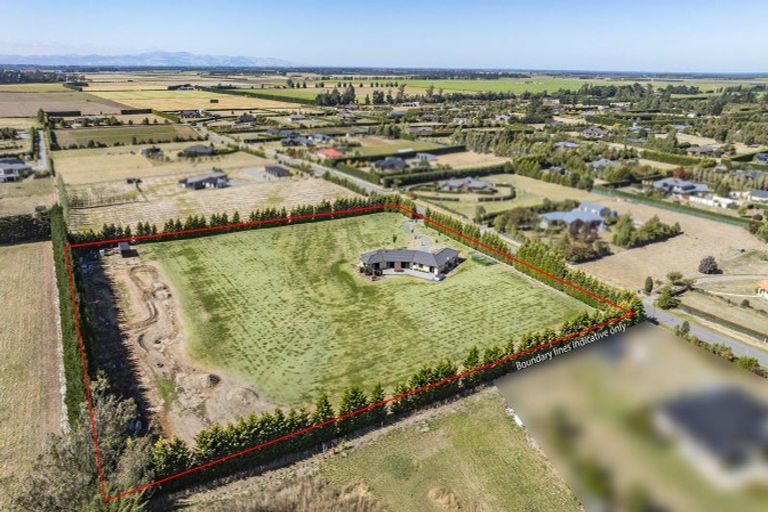 Photo of property in 35 Crozier Drive, Kirwee, Darfield, 7571