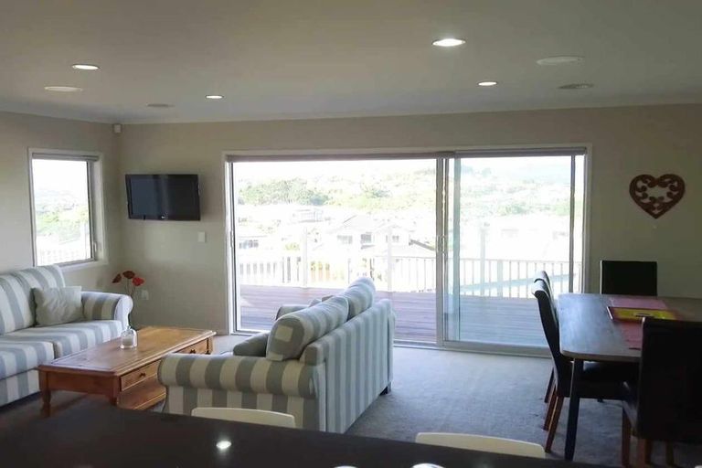 Photo of property in 12 Kahurangi Heights, Aotea, Porirua, 5024