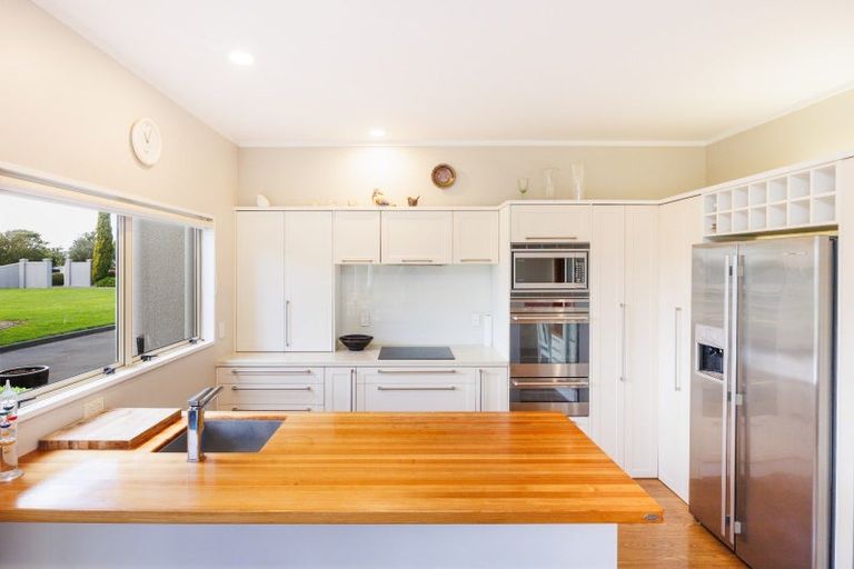 Photo of property in 1096 Lockwood Road, Kairanga, Palmerston North, 4475