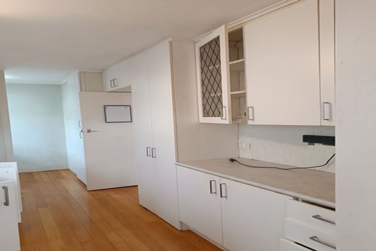 Photo of property in 168 Ennis Avenue, Pakuranga Heights, Auckland, 2010