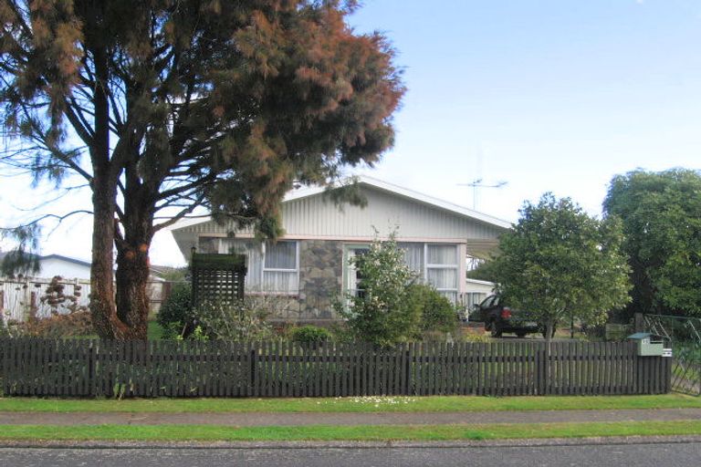 Photo of property in 19 Joanna Place, Deanwell, Hamilton, 3206