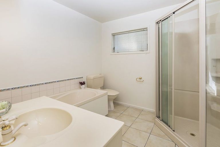 Photo of property in 2/79 Cannon Hill Crescent, Mount Pleasant, Christchurch, 8081
