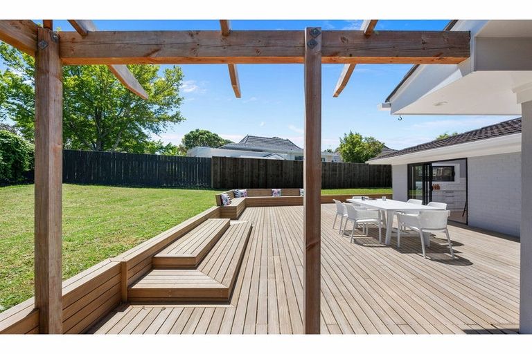 Photo of property in 1 Celina Place, Browns Bay, Auckland, 0630