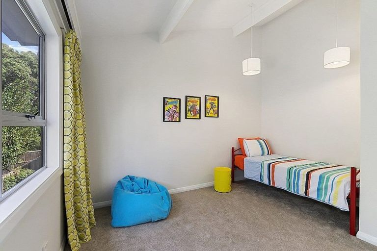 Photo of property in 6 Gothic Place, Ilam, Christchurch, 8041